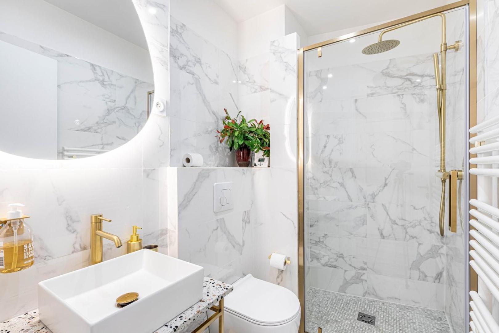 Guestready - Stunning Apartment Near Eiffel Tower Paris Exteriör bild